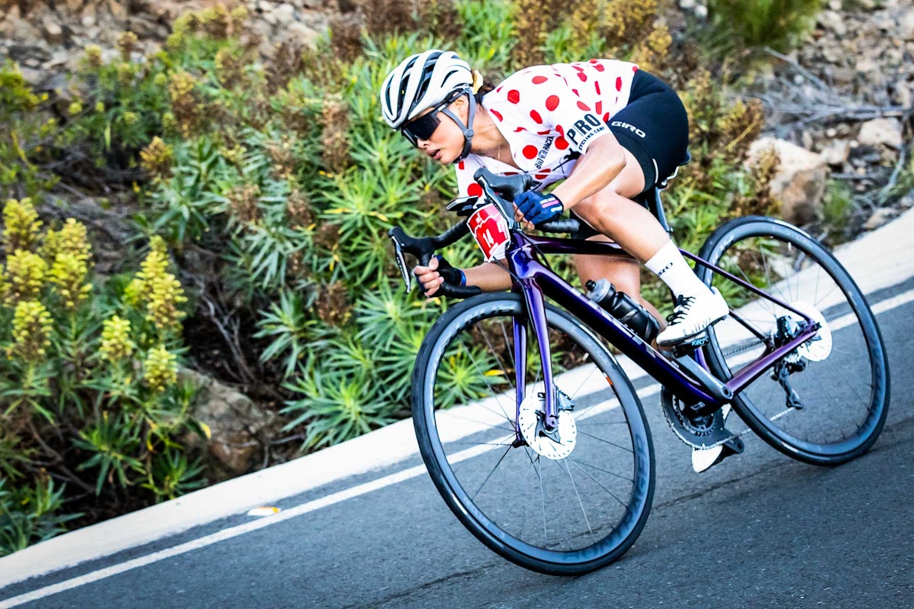 OPP SOM NED: På Gran Canaria går det stort sett rett opp eller rett ned. Artikkelforfatter Caroline Vamnes i en av de mange utforkjøringene.  OPP SOM NED: På Gran Canaria går det stort sett rett opp eller rett ned. Artikkelforfatter Caroline Vamnes i en av de mange utforkjøringene.