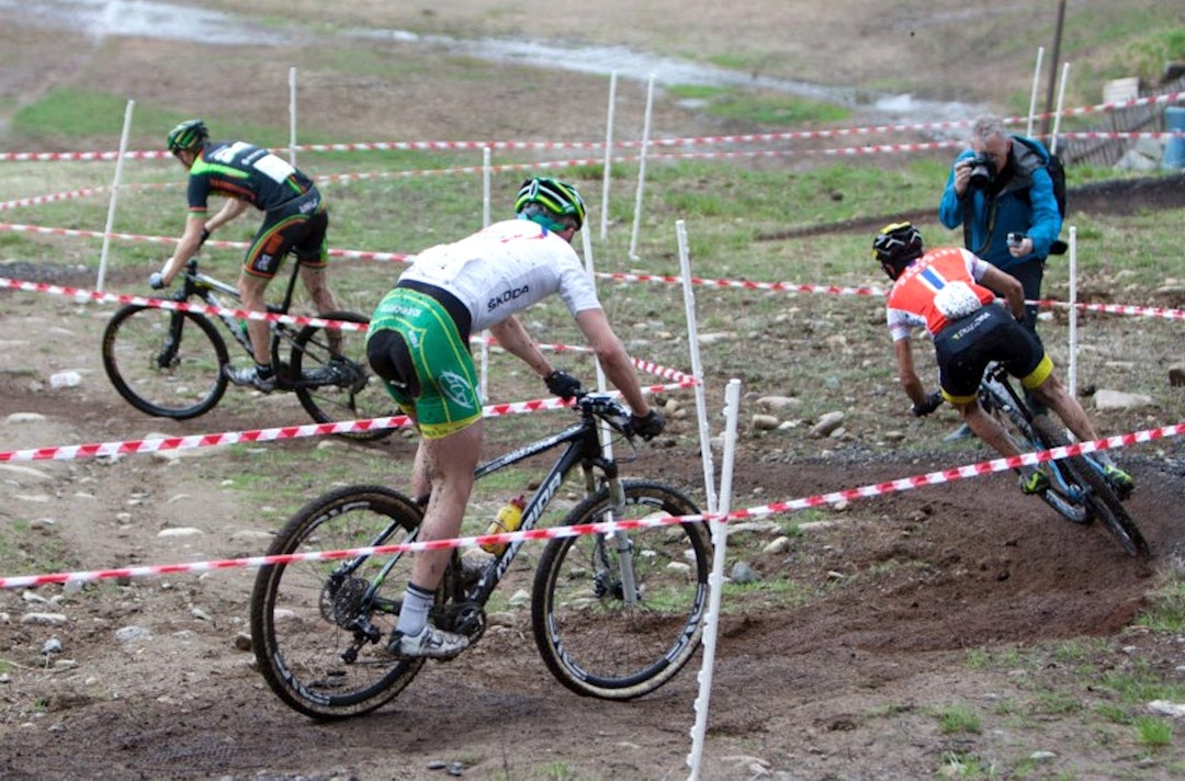 ELITEN skal også få sjansen til å boltre seg, og søndag 24.mai kjøres det NCF-rankingritt rundbane. Foto: Soon CK NC Son 2014 foto Soon CK 1400x924