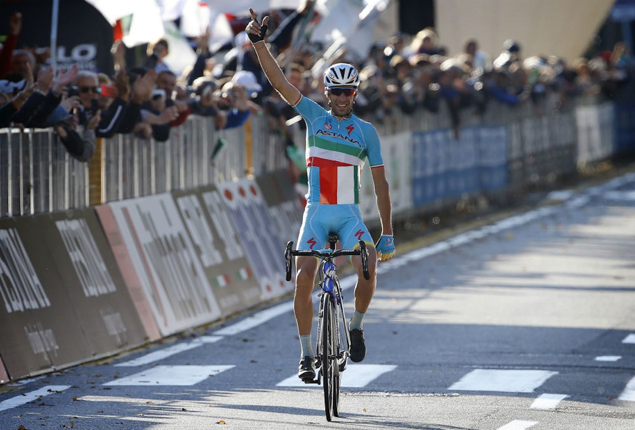 POPULÆRT: Stor dag for det italienske hjemmepublikumet, da Vincenzo Nibali vant Giro di Lombaria. Foto: Cor Vos