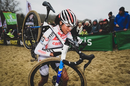 NY INFLITE: Ceylin del Carmen Alvarado har allerede prøveløpt den nye Inflite. Den er klar på markedet i dag. Foto: Cor Vos.  Ny canyon inflite