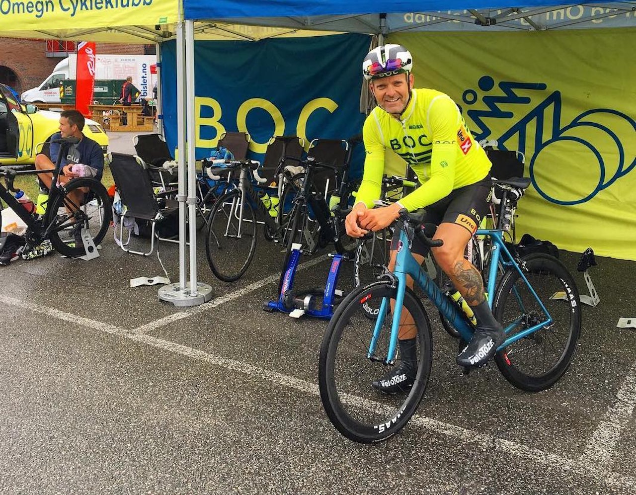 LANGTUR: Spurten vinner han sjelden, men distansene blir mer og mer imponerende. Til sommeren er det snakk om 1000 kilometer i en jafs. Foto: Privat. LANGTUR: Spurten vinner han sjelden, men distansene blir mer og mer imponerende. Til sommeren er det snakk om 1000 kilometer i en jafs. Foto: Privat.
