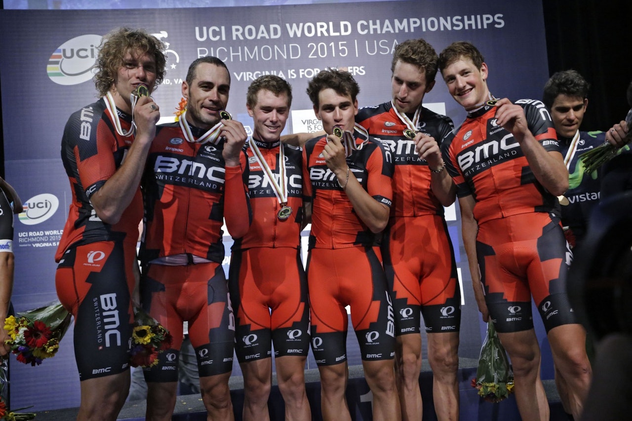 GULLGUTTER: Team BMC forsvarte fjorårets VM-gull på lagtempo. Foto: Cor Vos.  GULLGUTTER: Team BMC forsvarte fjorårets VM-gull på lagtempo. Foto: Cor Vos.