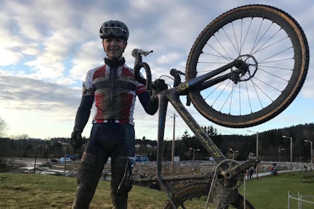 ANDRE  STRAKE: William Høines Larsen vant NM i cyclocross på Spikkestad i går. I dag vant han Norgescupen i CX sammenlagt i samme løype. Foto: Privat