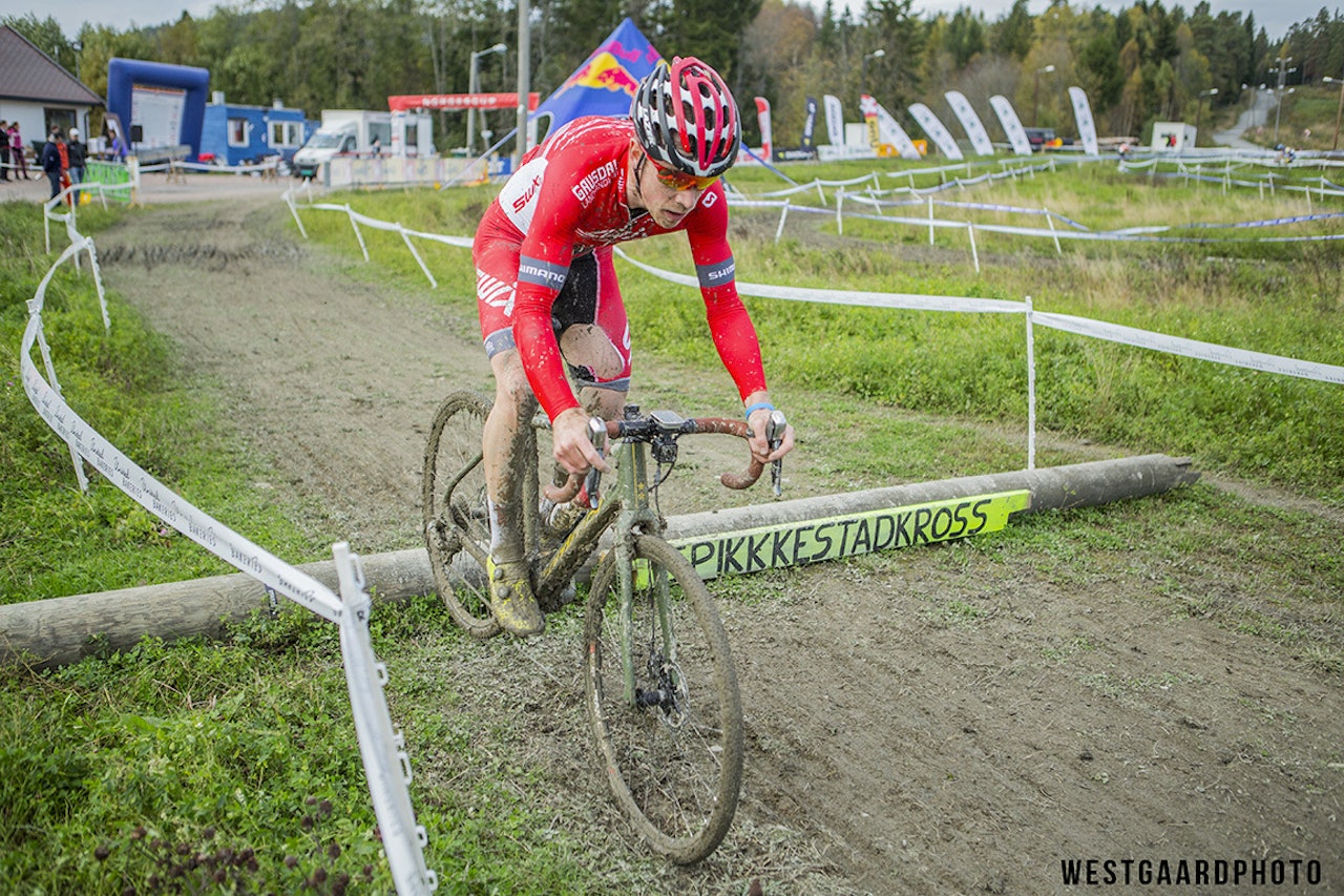 150 KRONER I MINUS: Ole Hem mistet var en av utøverne som i helgen ble bøtelagt for manglende startnummer. Foto: Pål Westgaard. 150 KRONER I MINUS: Ole Hem mistet var en av utøverne som i helgen ble bøtelagt for manglende startnummer. Foto: Pål Westgaard.