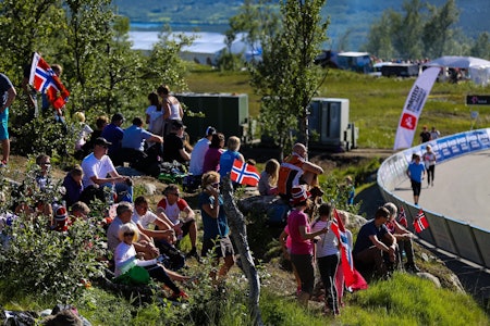 FOLKEFEST: Arctic Race har blitt velsignet med fantastisk vær, og som alltid horder av entusiatisk publikum! FOTO: Snorre Veggan. FOLKEFEST: Arctic Race har blitt velsignet med fantastisk vær, og som alltid horder av entusiatisk publikum! FOTO: Snorre Veggan.