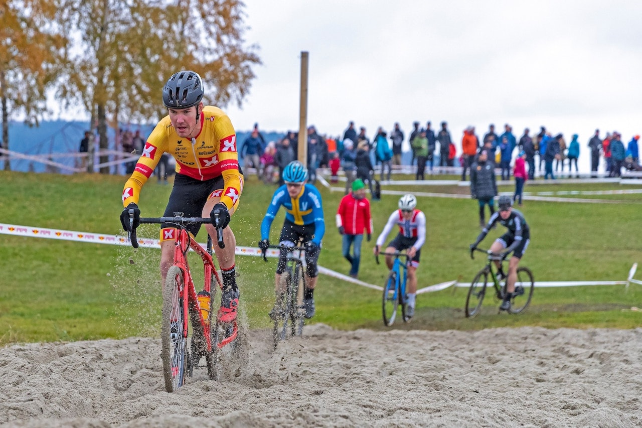 HISTORISK: Med dagens seier i Superpokal Voldsløkka er Erik Nordsæter Resell første mann til å vinne det prestisjetunge krossrittet i Oslo mer enn en gang. Foto: Ola Morken