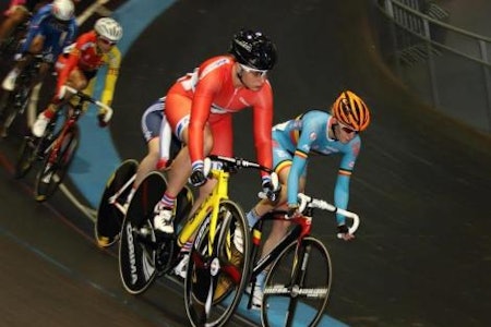 SUVEREN: Anita Yvonne Stenberg har foreløpig gjort rent bord i omnium for K-Senior. Foto: NCF  SUVEREN: Anita Yvonne Stenberg har foreløpig gjort rent bord i omnium for K-Senior. Foto: NCF