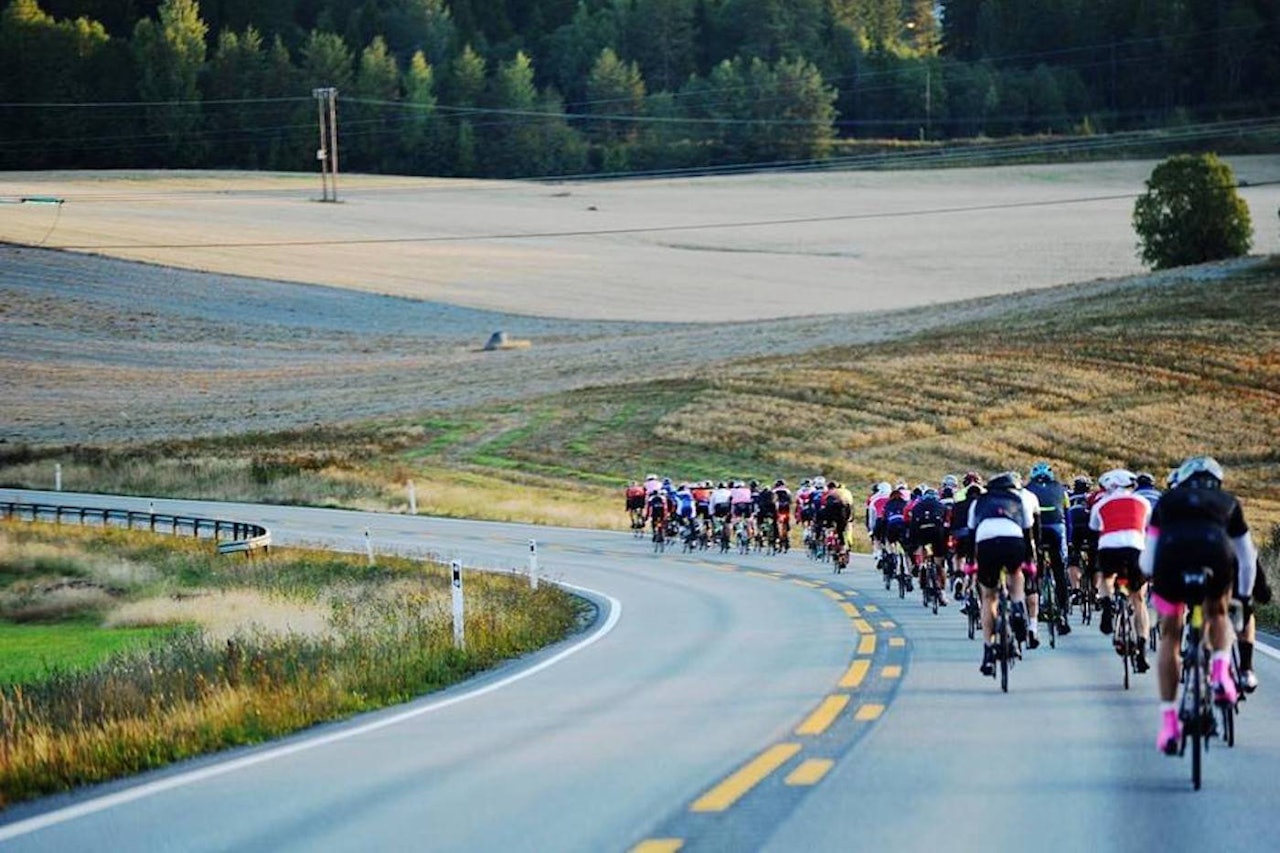 OSLO-LÆRDAL: Det 339 kilometer lange rittet ble ingen premiefest for jentene. Foto: Styrkeprøven AS