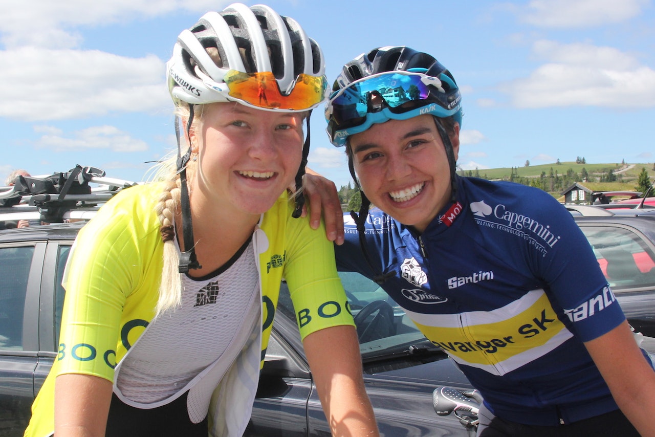 VM-KLARE: Juniorene Thale Kielland Bjerk (til venstre) og Amalie Lutro er tatt ut troppen til VM i Innsbruck 22-30.september. Foto: Ingeborg Scheve VM-KLARE: Juniorene Thale Kielland Bjerk (til venstre) og Amalie Lutro er tatt ut troppen til VM i Innsbruck 22-30.september. Foto: Ingeborg Scheve