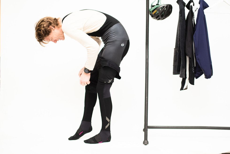 LAG PÅ LAG: Med en langbukse uten pute i rumpa kan du selv tilpasse graden av isolasjon ved å bruke vintershorts og knevarmere under buksen. Foto: Henrik Alpers VINTERBUKSETEST