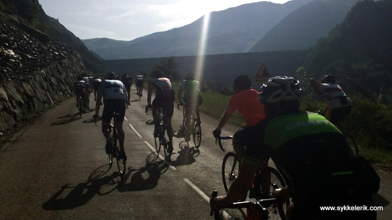 TØFF DAG: Etter en fin start ble det mye lidelse på sykkelen for Erik Nordlie under La Marmotte. Foto: Erik Nordlie TØFF DAG: Etter en fin start ble det mye lidelse på sykkelen for Erik Nordlie under La Marmotte. Foto: Erik Nordlie