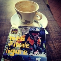 LESESTOFF: Italiensk kaffe og sykkelblad er en god start på mye.