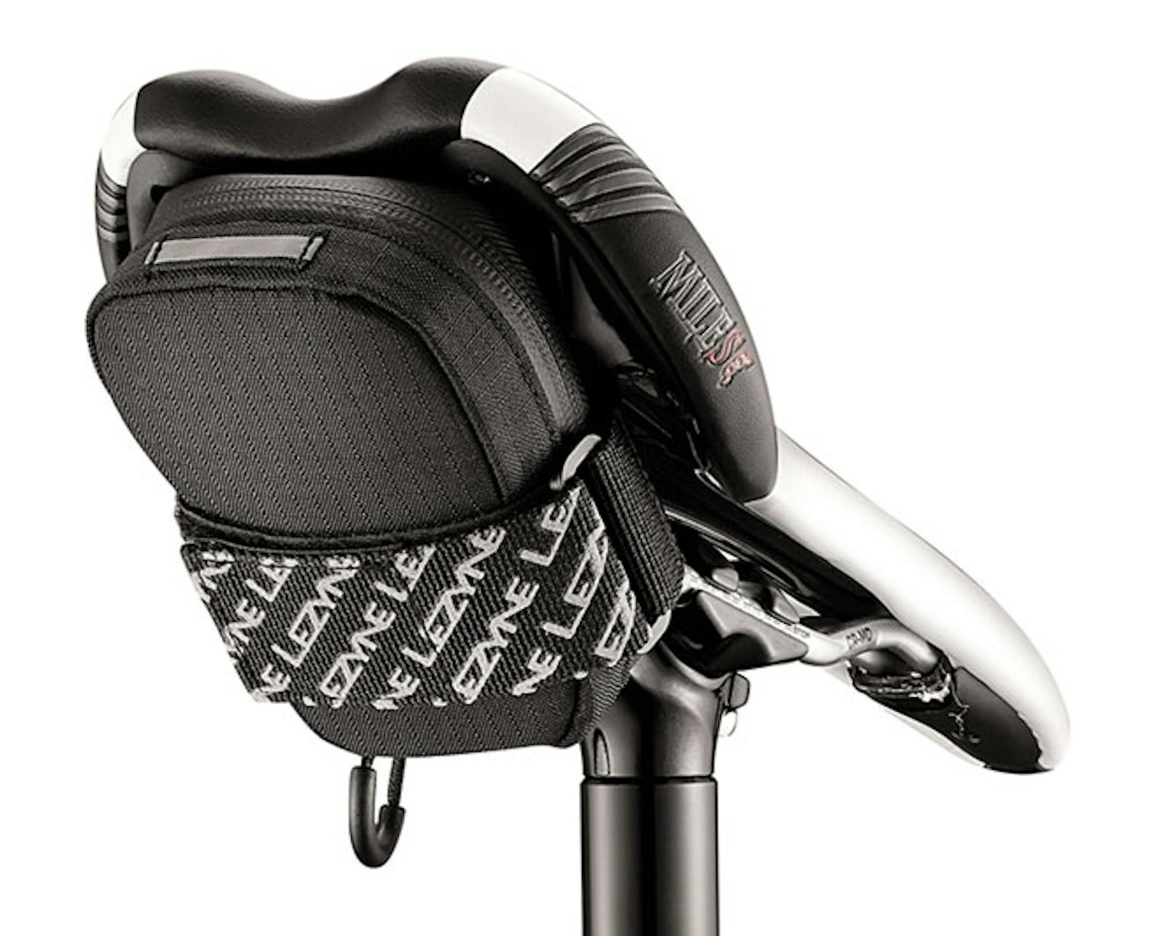 FINT LITEN: Lezyne Road Caddy. Do the Velcro Fly. (Foto: Produsenten)