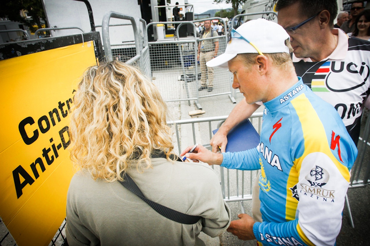INNAFOR? Alexandre Vinokourov var i to år utestengt for dopingbruk. Vi diskuterer blant annet hans seire før og etter utestengelsen. Foto: Cor Vos.  INNAFOR? Alexandre Vinokourov var i to år utestengt for dopingbruk. Vi diskuterer blant annet hans seire før og etter utestengelsen. Foto: Cor Vos.