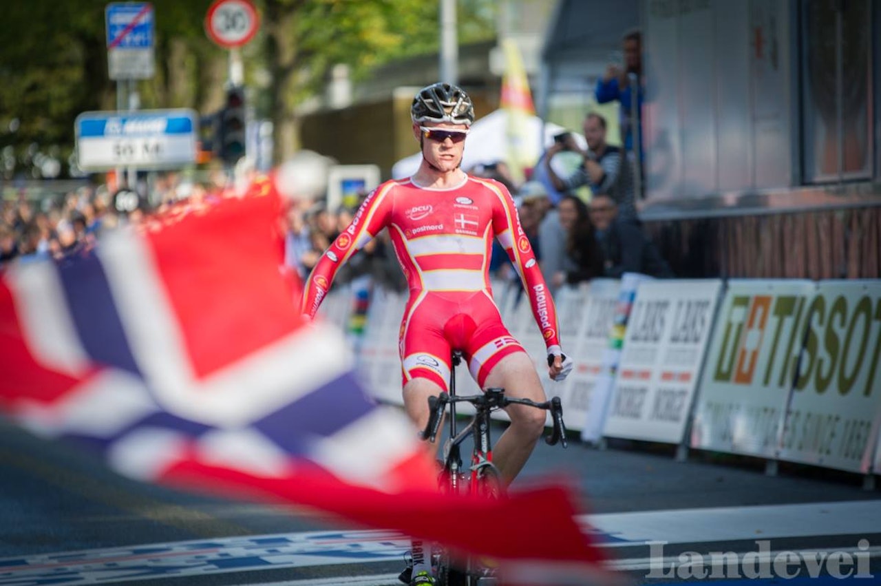 KEISER JULIUS: Danskene liker tydligvis løypene i Bergen, og Julius Johansen sørget for nok et dansk VM-gull. Foto: Henrik Alpers KEISER JULIUS: Danskene liker tydligvis løypene i Bergen, og Julius Johansen sørget for nok et dansk VM-gull. Foto: Henrik Alpers