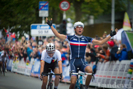 GULLGUTT: Franske Benoit Cosnefroy er årets verdensmester i U23-klassen. Foto: Henrik Alpers.  GULLGUTT: Franske Benoit Cosnefroy er årets verdensmester i U23-klassen. Foto: Henrik Alpers.