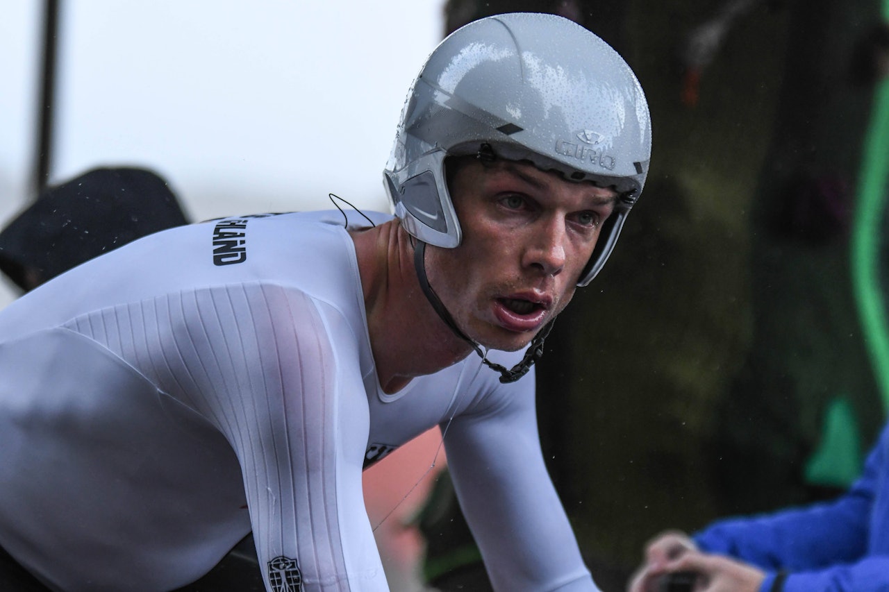 LANGT TIL MÅL: Tony Martin puster tungt idet han sliter seg opp Fløyen på onsdagens VM-tempo. Foto: UCI. LANGT TIL MÅL: Tony Martin puster tungt idet han sliter seg opp Fløyen på onsdagens VM-tempo. Foto: UCI.