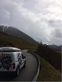 ST BERNHARD: Å krysse fjellpass i bil er en del av det å reise gjennom Europa. ST BERNHARD: Å krysse fjellpass i bil er en del av det å reise gjennom Europa.