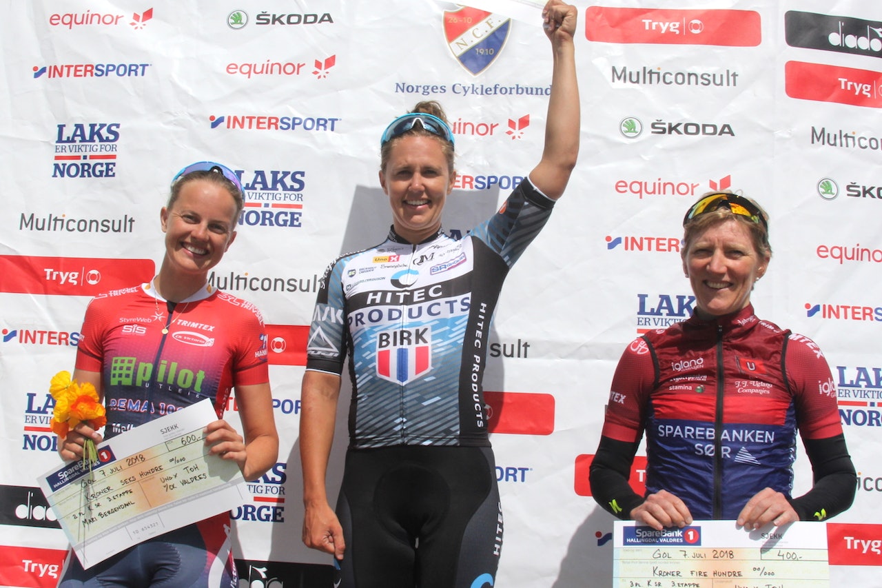 DAMEPALLEN: Ingrid Moe fra Hitec Birk Sport vant foran Mari Bergendahl og Vibeke Dybwad, begge fra CK Victoria. Foto: Ingeborg Scheve DAMEPALLEN: Ingrid Moe fra Hitec Birk Sport vant foran Mari Bergendahl og Vibeke Dybwad, begge fra CK Victoria. Foto: Ingeborg Scheve