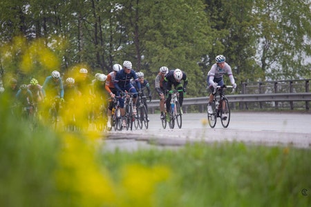 HARD START: De første milene gikk rolig for seg, men i Sollihøgda våknet kroppene til liv. Foto: Sylvain Cavatz. HARD START: De første milene gikk rolig for seg, men i Sollihøgda våknet kroppene til liv. Foto: Sylvain Cavatz.