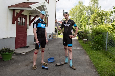 FEIEHJELP: Ingen ryttere i Tour de France vil ha noe som helst med feiing å gjøre. Foto: Christian Nerdrum.  FEIEHJELP: Ingen ryttere i Tour de France vil ha noe som helst med feiing å gjøre. Foto: Christian Nerdrum.
