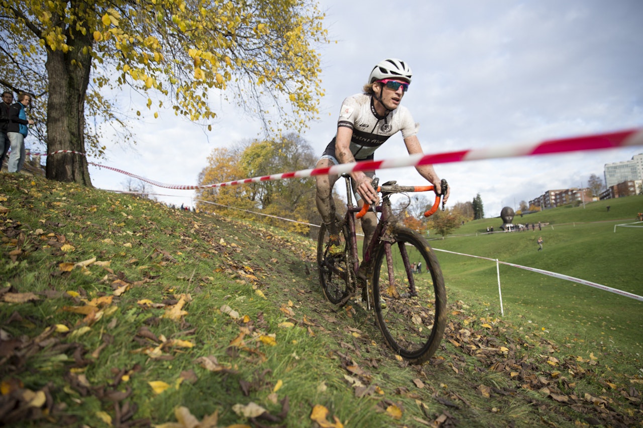 KLATREKONGE: Kristian Oftedal fra VAV hang lenge med i teten, men god stil hjalp ikke nok da de beste tråkket til. Foto: Hans Petter Hval. KLATREKONGE: Kristian Oftedal fra VAV hang lenge med i teten, men god stil hjalp ikke nok da de beste tråkket til. Foto: Hans Petter Hval.