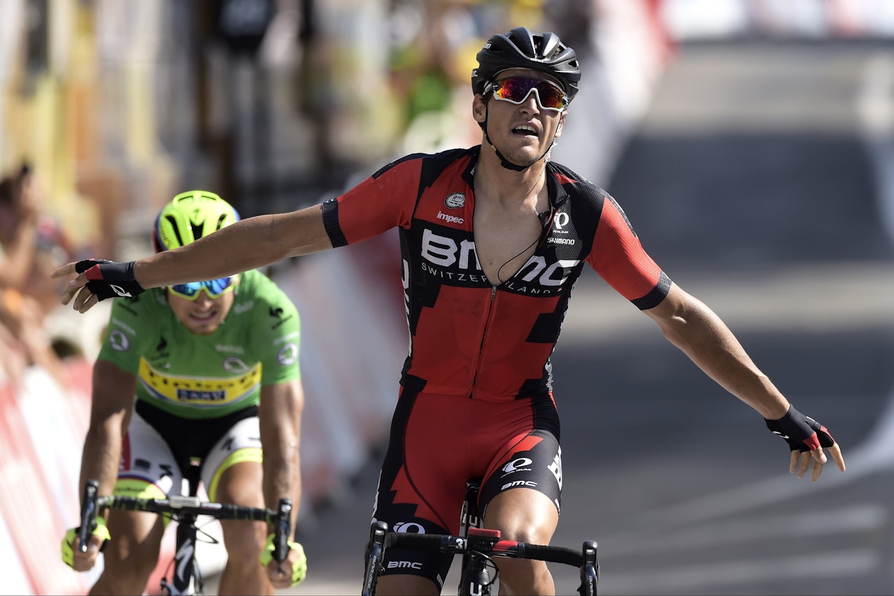 FORLØSENDE SEIER: Greg Van Avermaet kunne endelig juble for sin første etappeseier i Tour de France. Foto: Cor Vos. FORLØSENDE SEIER: Greg Van Avermaet kunne endelig juble for sin første etappeseier i Tour de France. Foto: Cor Vos.