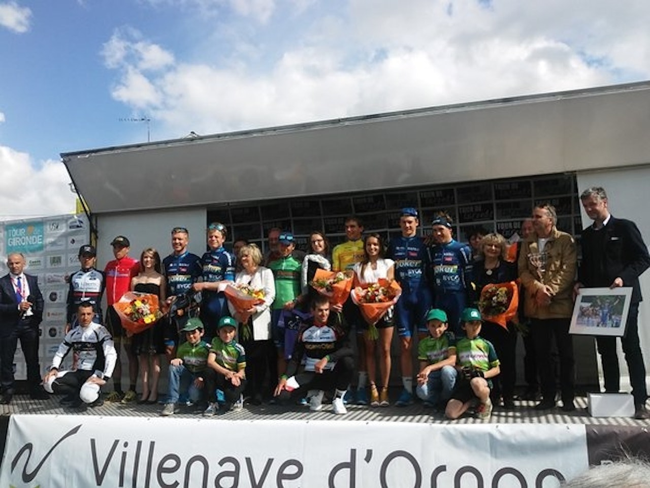 TOTAL DOMINANS: Team Joker-Byggtorget vant alt som kunne vinnes, unntatt den røde poengtrøyen, i Tour de Gironde denne helgen. Foto: Tour de Gironde (Quentin Rolland)