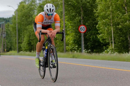 SOLOSTØNT: I fjor syklet Jonas Orset alene i front i 13 mil. I år skal han forsvare seieren på fellesstarten i Styrkeprøven. Foto: Ola Morken