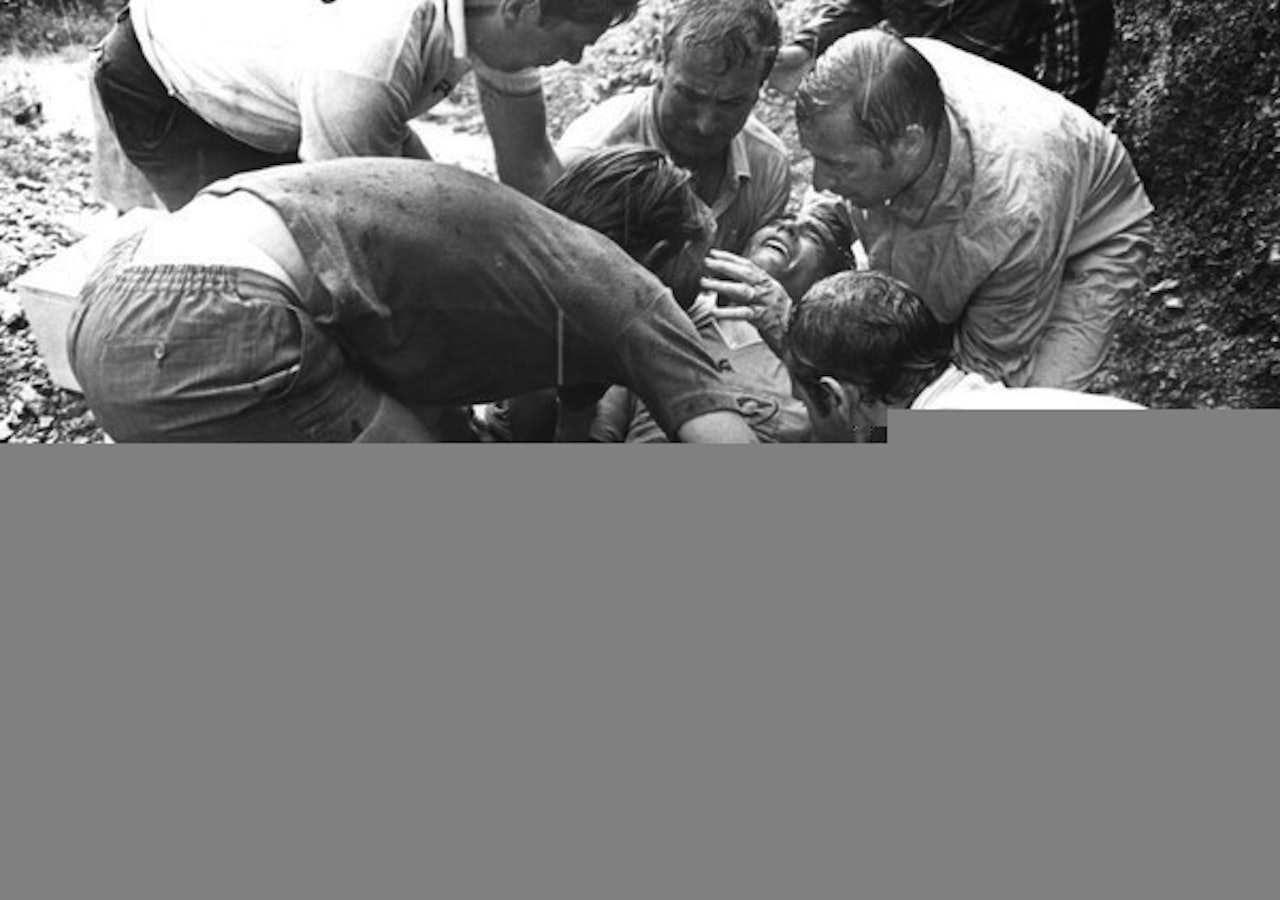 KNUST: Luis Ocaña veltet stygt og måtte bryte Tour de France i 1971. Foto: CORVOS.