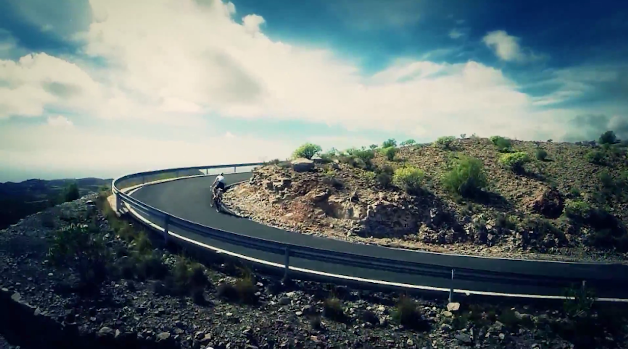 KLATRING: Sjekk ut denne filmen fra fjellene på Gran Canaria! Foto: Skjermdump, Kjetil Ertsås. 