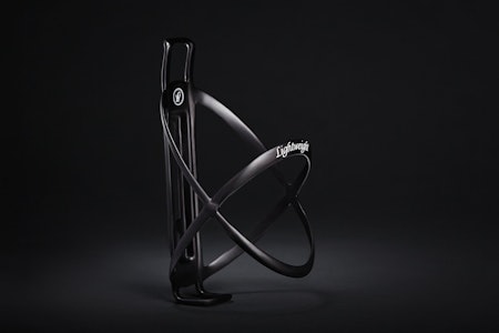 RÅDYRT: Som andre Lightweight produkter er heller ikke flaskeholderen blant de billigste på markedet. Foto: Lightweight. RÅDYRT: Som andre Lightweight produkter er heller ikke flaskeholderen blant de billigste på markedet. Foto: Lightweight.