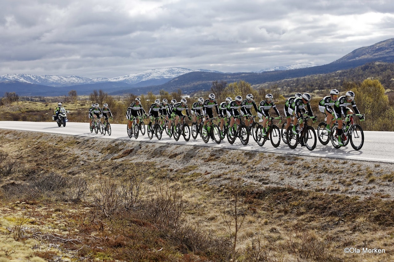 KJENT GJENG: Team Aurora Borealis har kjørt Trondheim-Oslo sammen med ulike utgaver av ATEA Pro Aktiv, HTC og Team Velo Club Zoncolan. Foto: Ola Morken KJENT GJENG: Team Aurora Borealis har kjørt Trondheim-Oslo sammen med ulike utgaver av ATEA Pro Aktiv, HTC og Team Velo Club Zoncolan. Foto: Ola Morken
