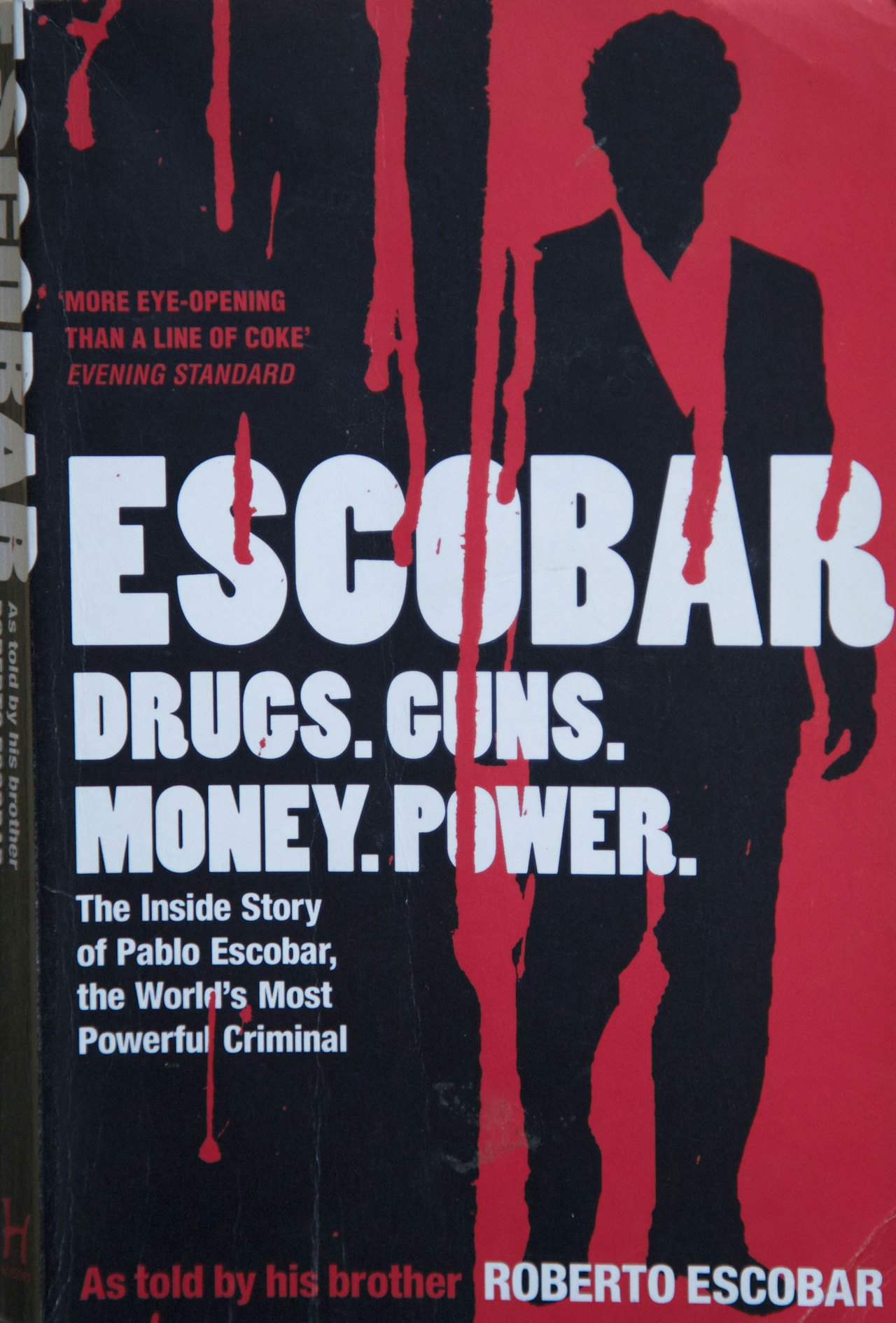 SJELDEN SYKKELBOK: Spennende lesning om sykkelbroren til kokainbaronen Pablo Escobar SJELDEN SYKKELBOK: Spennende lesning om sykkelbroren til kokainbaronen Pablo Escobar