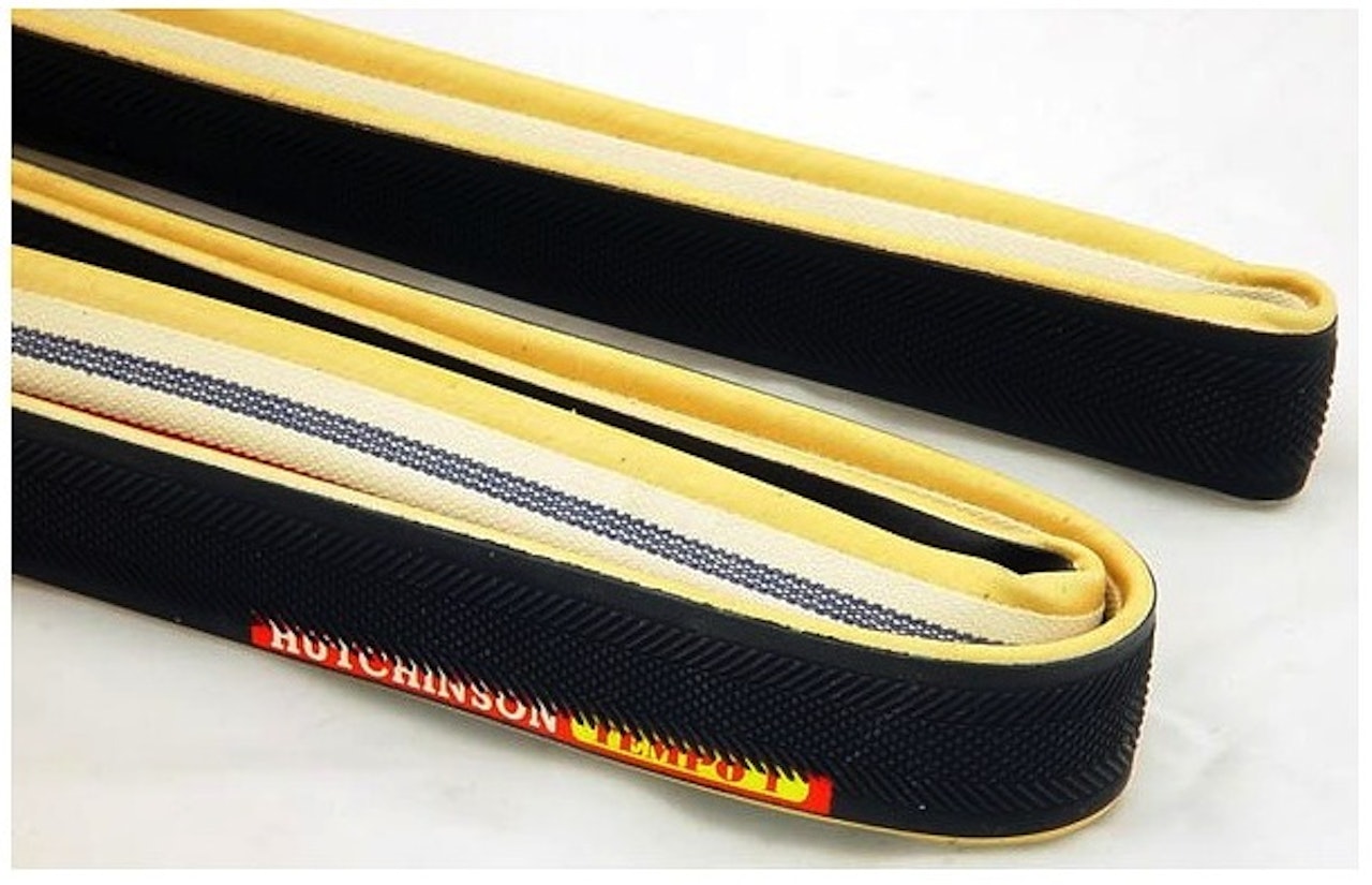 ÅPENBART? Absolutt ikke. Mange så hva det var, men kun én person visste merke og modell. Kudos! ÅPENBART? Absolutt ikke. Mange så hva det var, men kun én person visste merke og modell. Kudos!