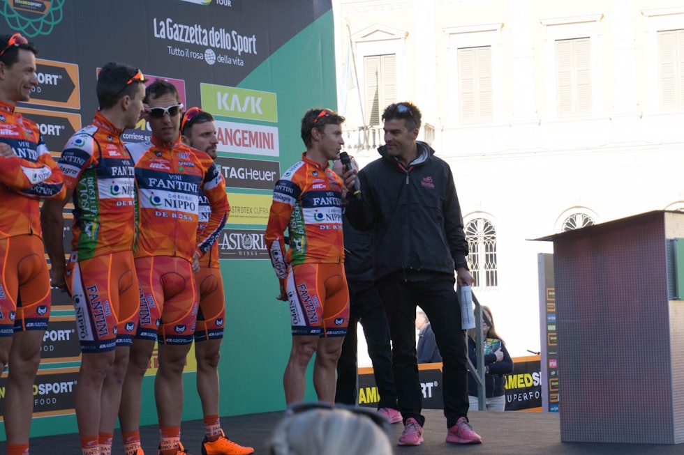 PRINSEN: Damiano Cunego til start i sitt siste Il Lombardia, i 2017. Foto: Jørgen Rydheim unspecified