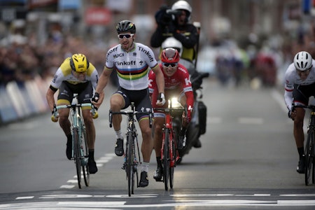 FORLØSENDE SEIER: Peter Sagan var en glad mann etter sin første triumf i regnbuetrøya. Foto: Cor Vos.  FORLØSENDE SEIER: Peter Sagan var en glad mann etter sin første triumf i regnbuetrøya. Foto: Cor Vos.