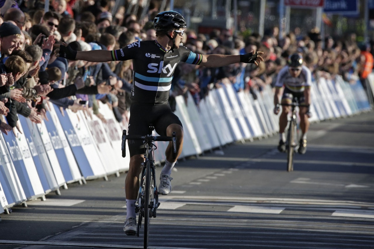 HVOR BLE DU AV?: På oppløpet hadde Peter Sagan ingenting å stille opp med mot kompisen Michal Kwiatkowski. Foto: Cor Vos. HVOR BLE DU AV?: På oppløpet hadde Peter Sagan ingenting å stille opp med mot kompisen Michal Kwiatkowski. Foto: Cor Vos.