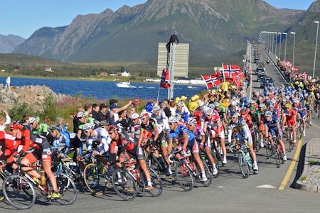 BEGLODD: 150.000 tilskuere så Arctic Race of Norway live og TV-sendingene nådde 11,5 millioner seere. Thor Hushovd i blå ledertrøye midt i bildet var ambassadør og vant rittet. Foto: Morten Broks BEGLODD: 150.000 tilskuere så Arctic Race of Norway live og TV-sendingene nådde 11,5 millioner seere. Thor Hushovd i blå ledertrøye midt i bildet var ambassadør og vant rittet. Foto: Morten Broks