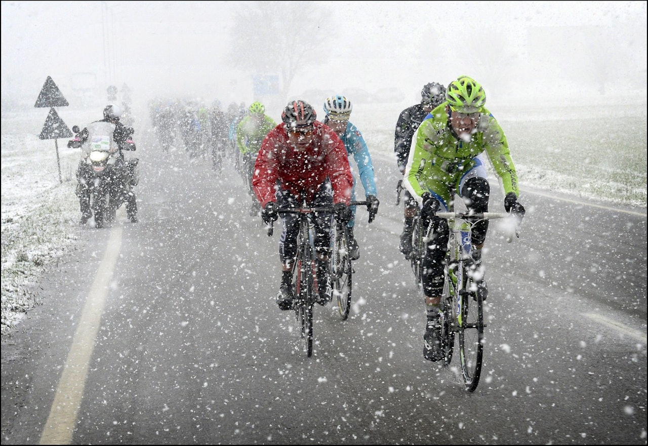 MINNEVERDIG: Årets Milano-Sanremo vil skrive seg inn i historiebøkene som et av de mest ekstreme sykkelrittene i moderne tid. Foto: Cor Vos. MINNEVERDIG: Årets Milano-Sanremo vil skrive seg inn i historiebøkene som et av de mest ekstreme sykkelrittene i moderne tid. Foto: Cor Vos.