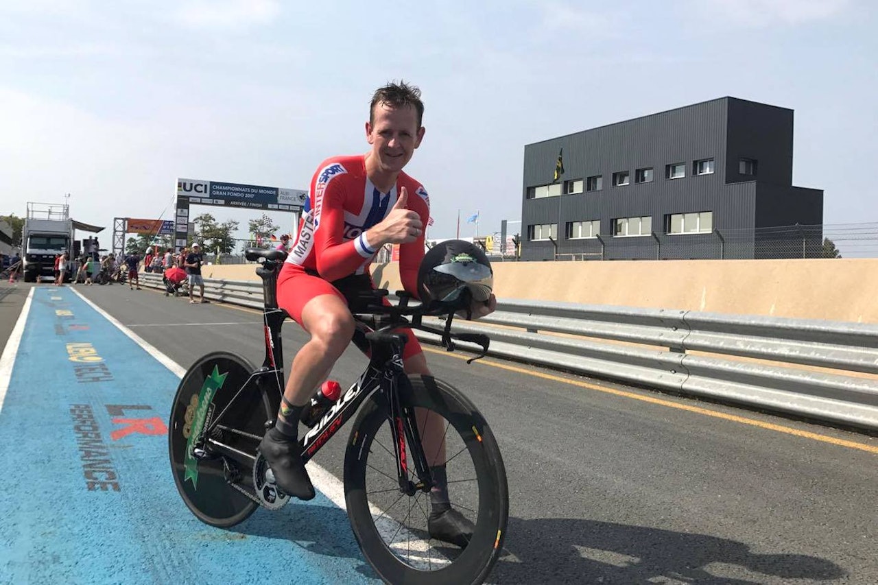 TEMPO-MEDALJE: Jone Ellingsen var en av tre norske medaljevinnere på tempo under masters-VM i Albi. Foto: Privat TEMPO-MEDALJE: Jone Ellingsen var en av tre norske medaljevinnere på tempo under masters-VM i Albi. Foto: Privat