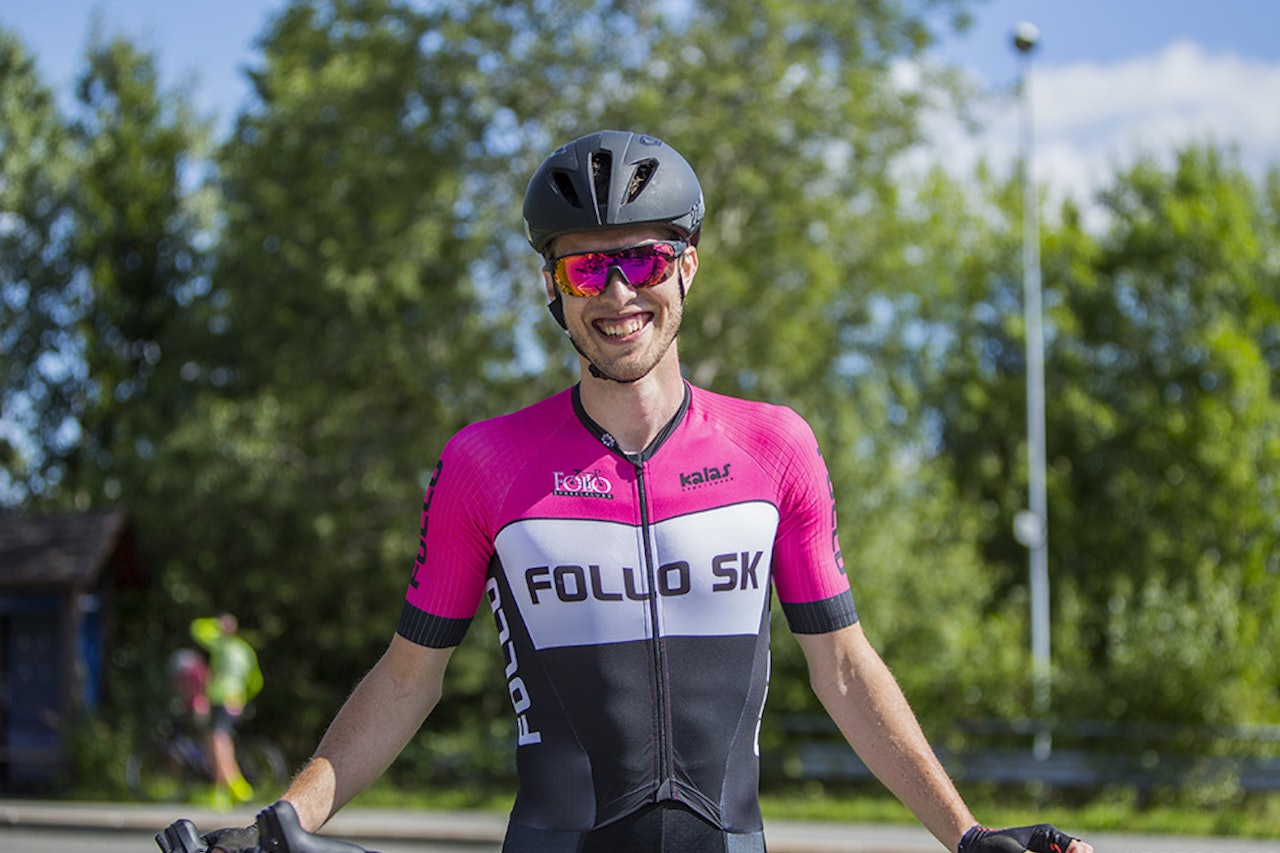 OVERRASKET: Johan Noraker Nossum holdt unna for hovedfeltet og vant Øyeren Rundt. Foto: Pål Westgaard OVERRASKET: Johan Noraker Nossum holdt unna for hovedfeltet og vant Øyeren Rundt. Foto: Pål Westgaard