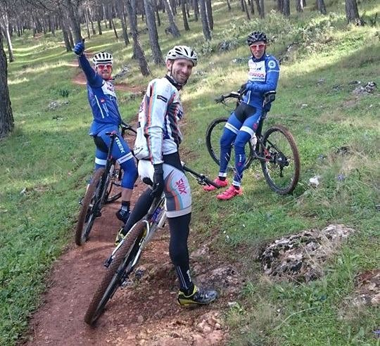 Christian Amdahl har trent med Trek-gutta før. Nå får han også samme drakt. Foto: Team Trek Sparebanken Hedmark Martin Andersen-Christan Amdahl-Knut Erik Nesteby- Feb 2015 - Foto Privat 550x