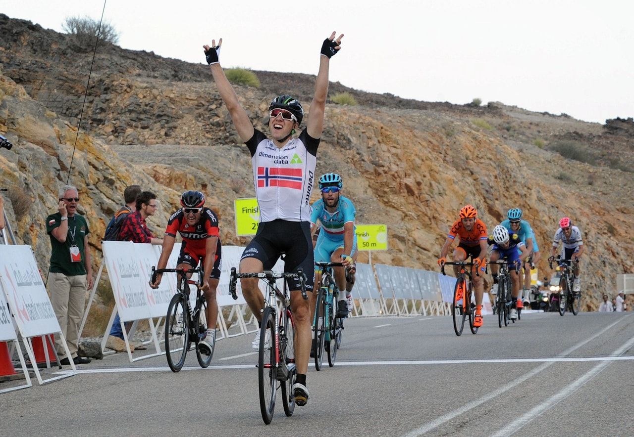 I KANONFORM: Edvald Boasson Hagen herjer med konkurrentene i Tour of Oman. Foto: Cor Vos.  I KANONFORM: Edvald Boasson Hagen herjer med konkurrentene i Tour of Oman. Foto: Cor Vos.
