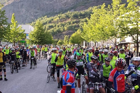 MANGE REAKSJONER: Flere ryttere og støtteapparat meldte om at jenta som vant dameklassen i år fikk ekstremt mye hjelp. Foto: Jotunheimen Rundt MANGE REAKSJONER: Flere ryttere og støtteapparat meldte om at jenta som vant dameklassen i år fikk ekstremt mye hjelp. Foto: Jotunheimen Rundt