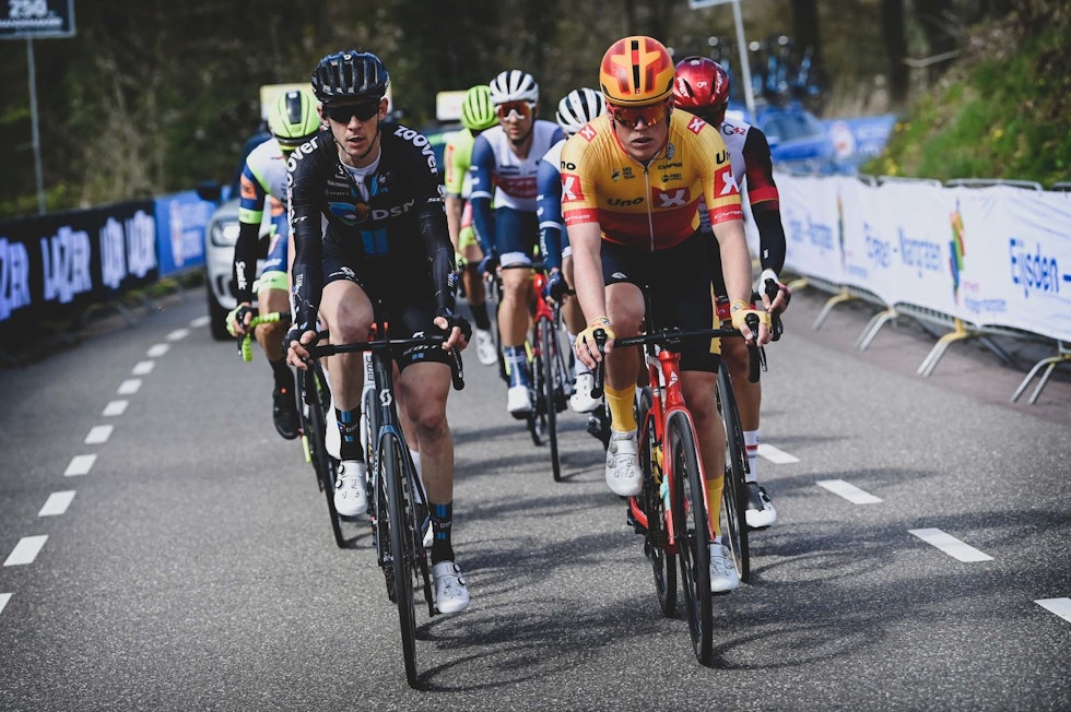 I BRUDDET: Anders Skaarseth fra Uno-X tilbragte nesten hele dagen i brudd. Foto: Cor Vos. amstel-gold-race-2021-1