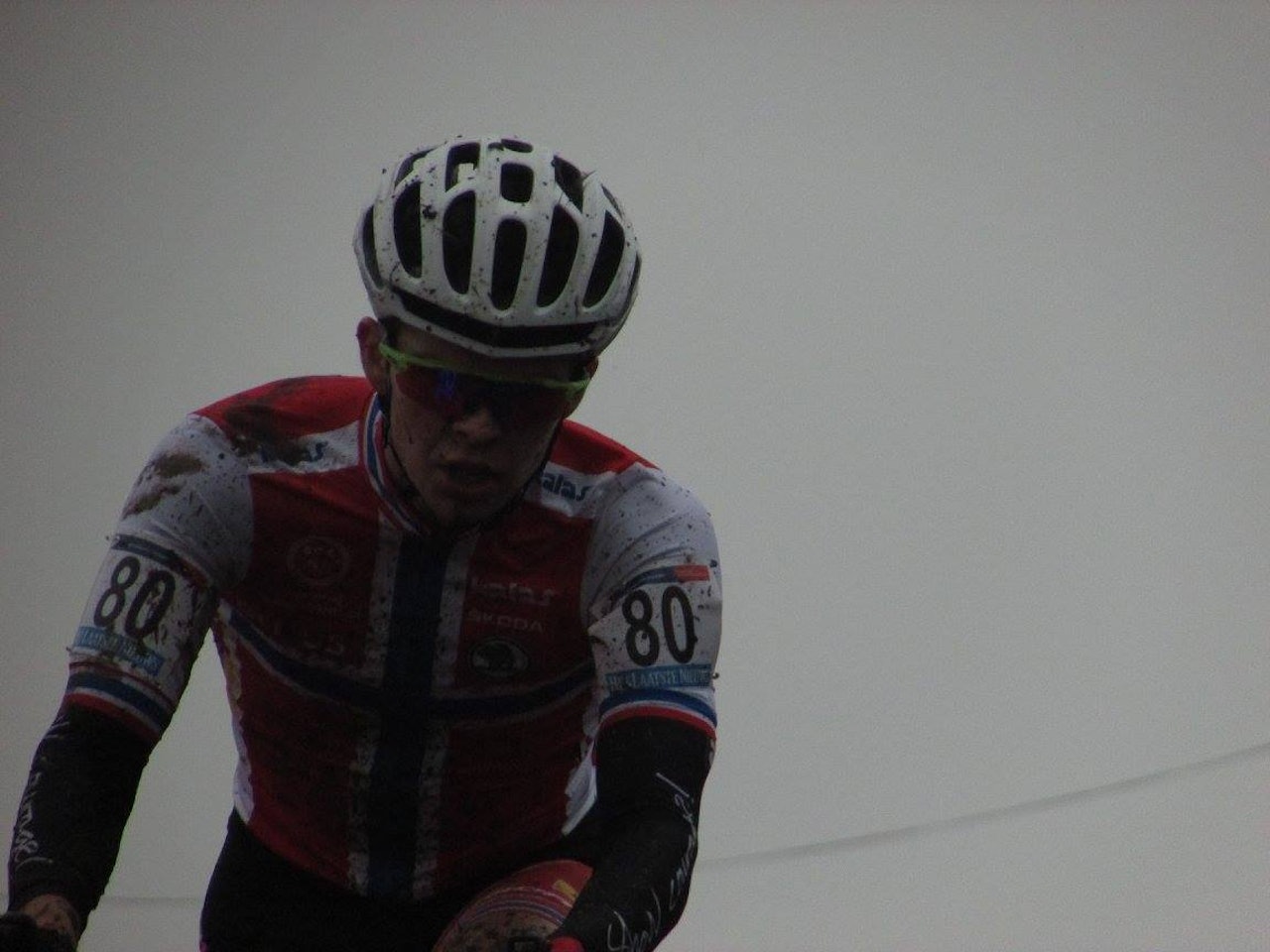 FORBEDRING: Fredrik Haraldseth var bare minutter unna å fullføre helgens verdenscup i Hoogerheide. Foto: Erik de Weerd. FORBEDRING: Fredrik Haraldseth var bare minutter unna å fullføre helgens verdenscup i Hoogerheide. Foto: Erik de Weerd.