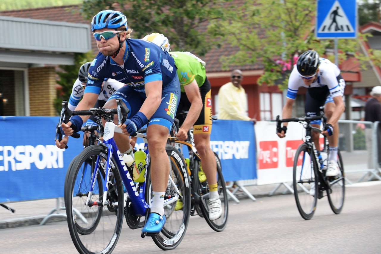 FØRSTEMANN: Adrian Aas Stien tok seieren på finaleetappen i Tour de Hallingdal. Foto: Kent Murdoch