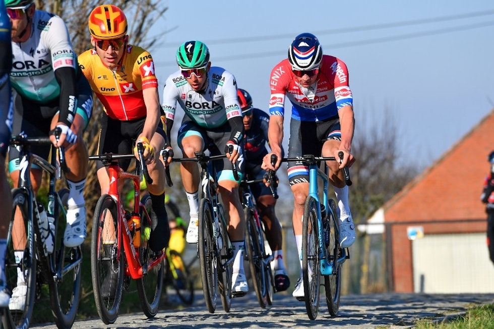 FULGTE VAN DER POEL: I sesongåpningen i Kuurne-Brussels-Kuurne viste Hvideberg styrke mot blant andre Mathieu van der Poel. Foto: Mario Stiehl jonas iversby hvideberg amstel gold race 3