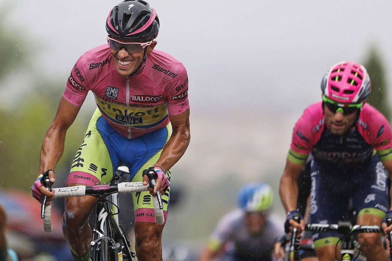 TILBAKE I ROSA: Alberto Contador lot ikke Fabio Aru ha Maglia Rosa mer enn en dag. Foto: Cor Vos. 